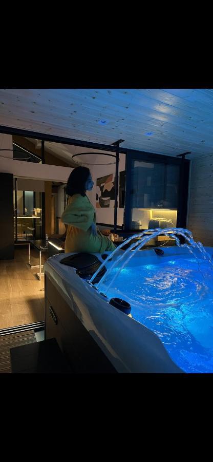 Les Suites De Stanislas Jacuzzi & Spa Nancy Buitenkant foto